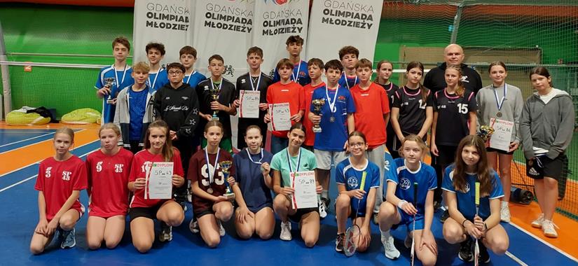 Badminton drużynowy